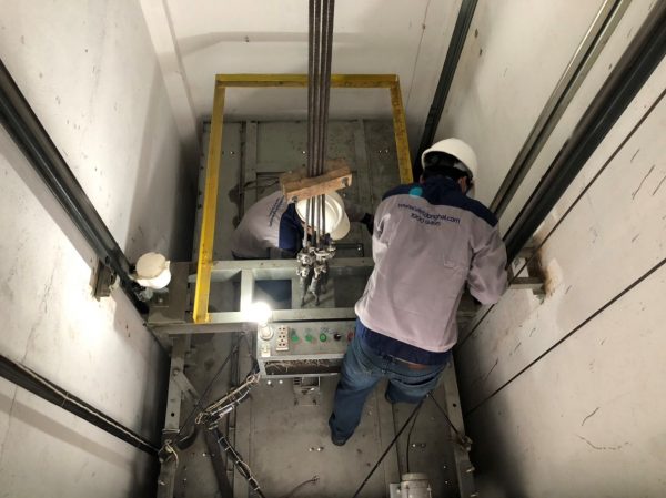 Kiểm tra thiết bị thang máy định kỳ