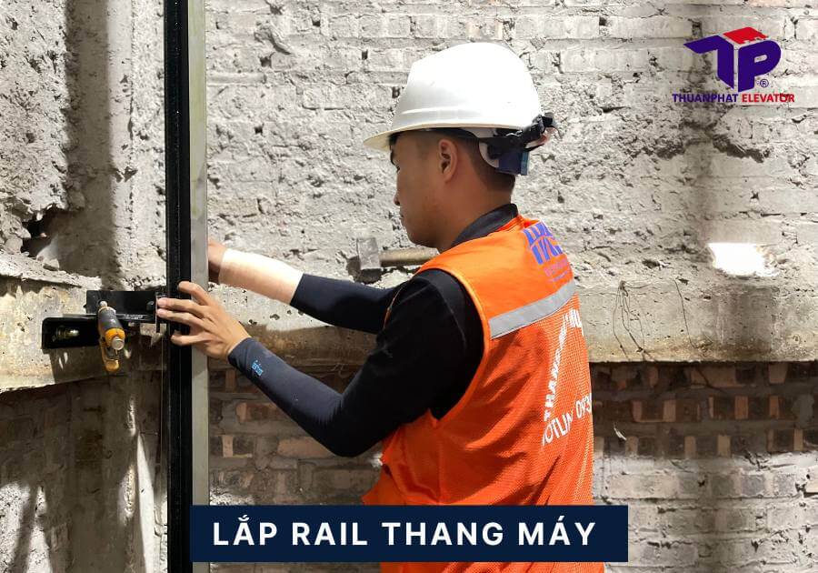 Cách Lắp Đặt Thang Máy Gia Đình Chuẩn Kỹ Thuật 2 Lắp rail thang máy