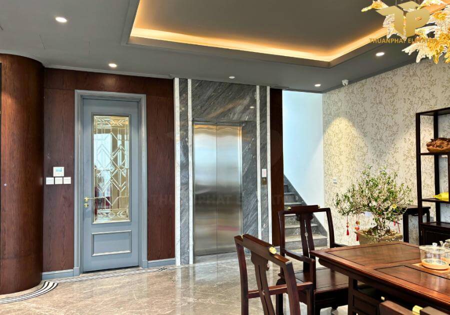 Thang máy gia đình 4 tầng loại thang xây