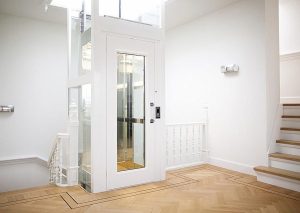 thang may thuy luc la gi