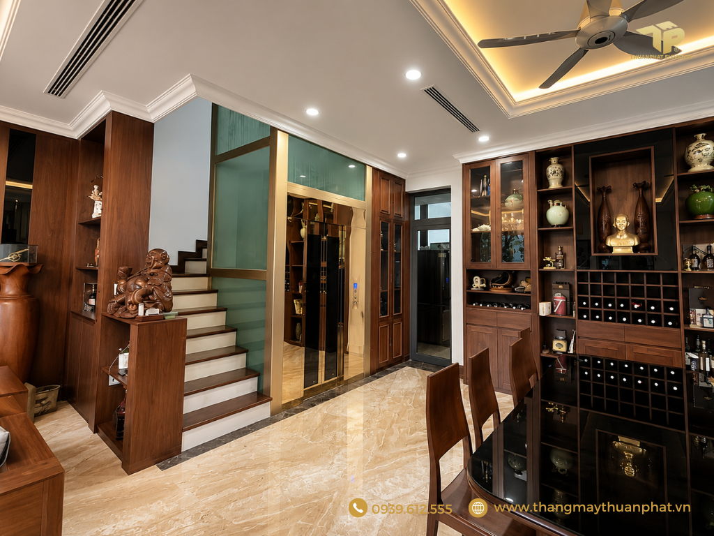 Thang máy gia đình kính trong suốt
